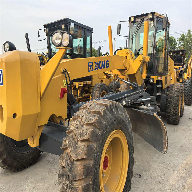 优惠出售徐工180、215  CAT140H二手平地机