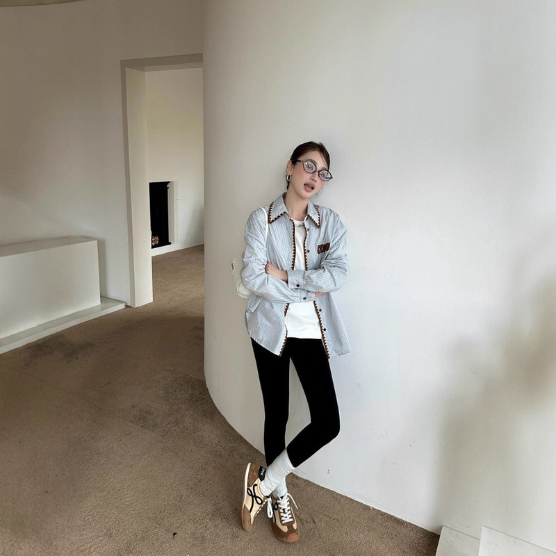 深圳南油早秋款M系字母贝壳针条纹开衫衬衫女宽松休闲百搭上衣女|undefined