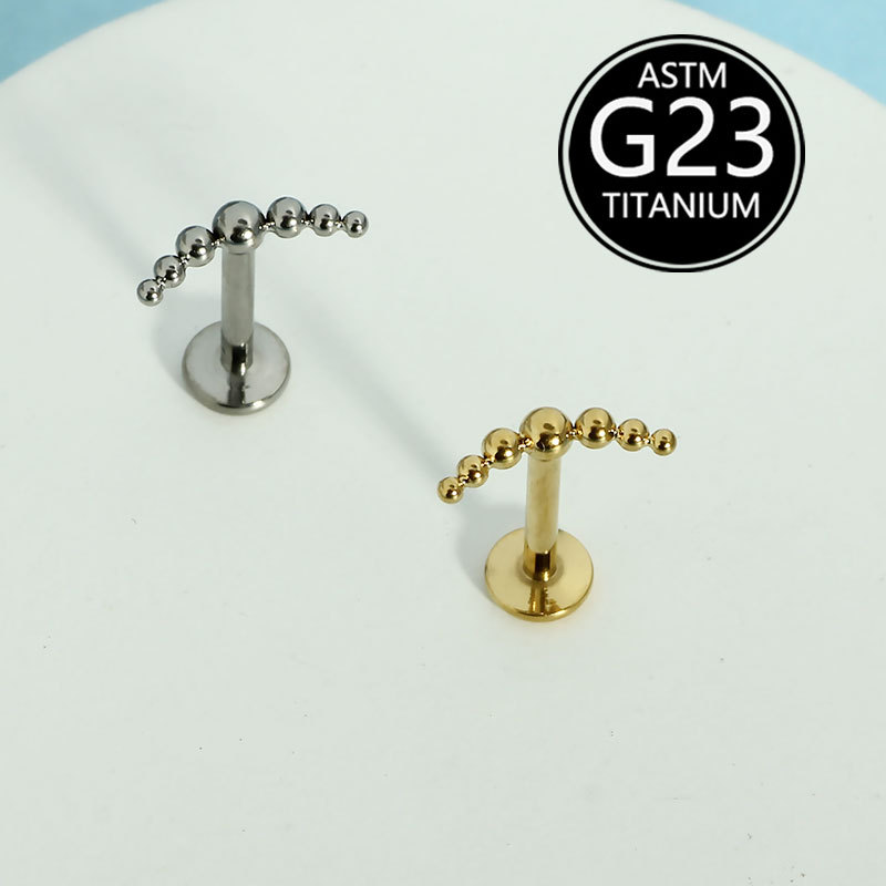 16G labret stud size and finish detail