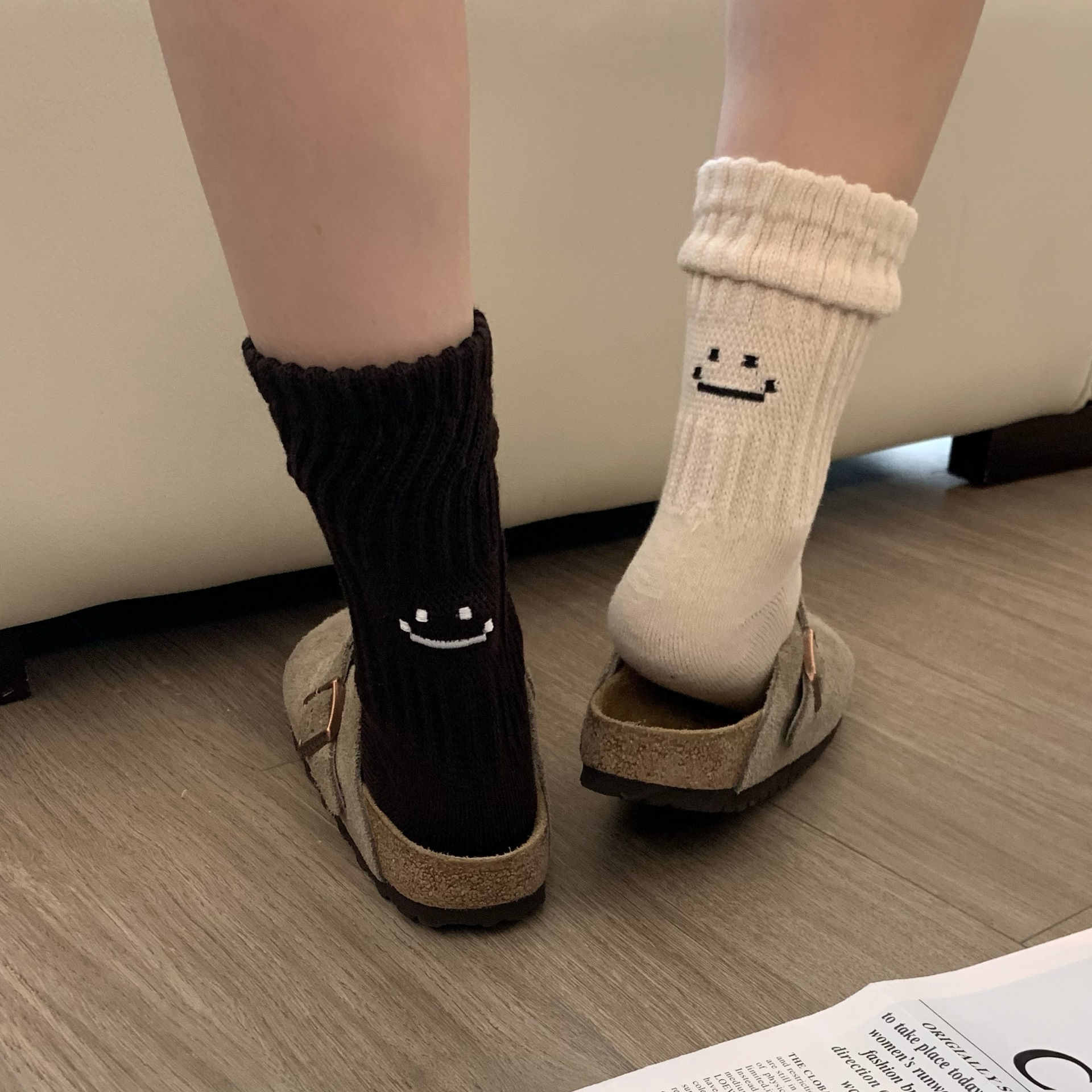 日系潮襪刺繡笑臉襪秋冬中筒襪長襪吸汗透氣不磨腳男女情侶襪棉襪