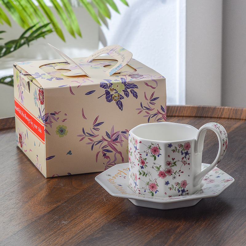 Pequeña flor floral pequeña flor de brocado taza de café platillo tetera estilo pastoral fresco francés una taza un plato regalos