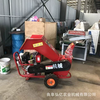 升级大料口汽油碎枝机木材树枝粉碎机园林绿化移动式秸秆碎木机