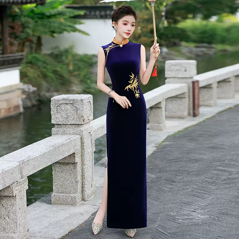 丝绒改良旗袍2026新款走秀旗袍舞台走秀表演礼仪气质礼服竹映雅韵