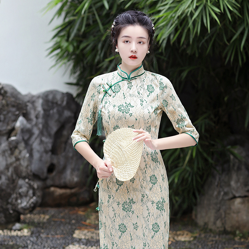 Composite lace cheongsam dress, new product, improved elegant green print, vintage Chinese style, elegant and stylish girl's cheongsam
