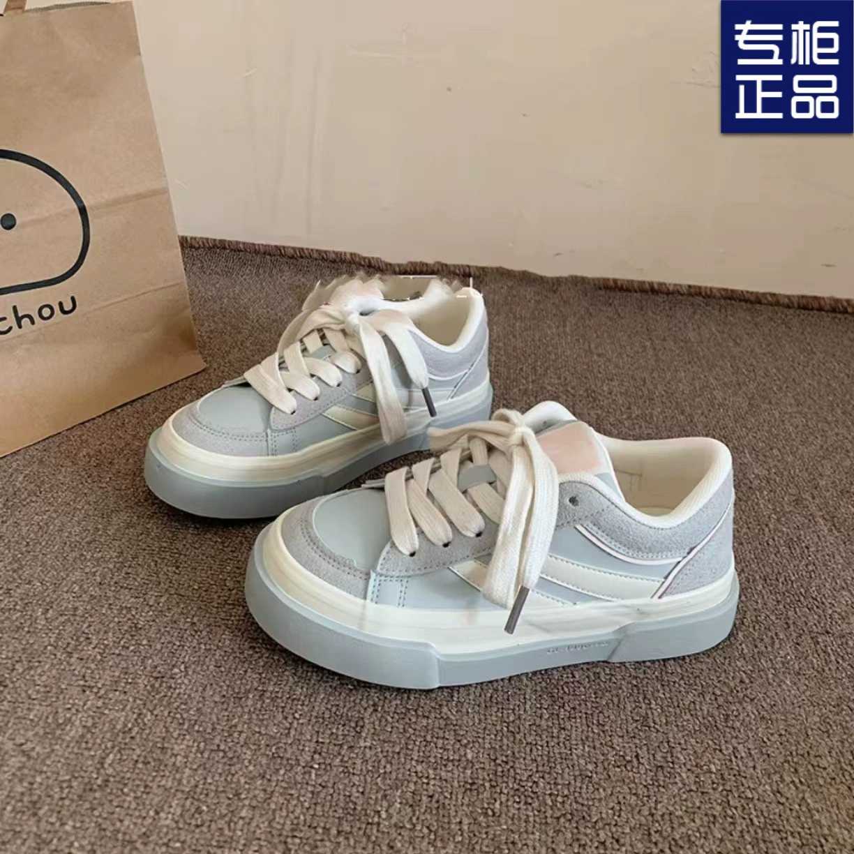 2025 Весна Гонконгский стиль Классические повседневные универсальные нишевые кроссовки с цветными блоками на плоской подошве с низким верхом Осенние популярные немецкие тренировочные туфли.