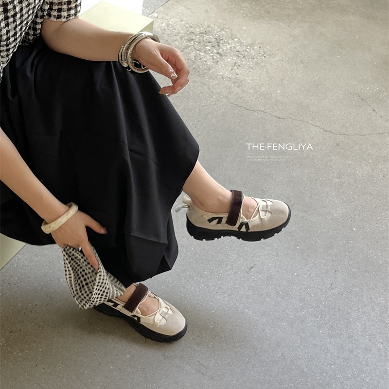 Korean apricot universal sneakers for leisure with velcro platform