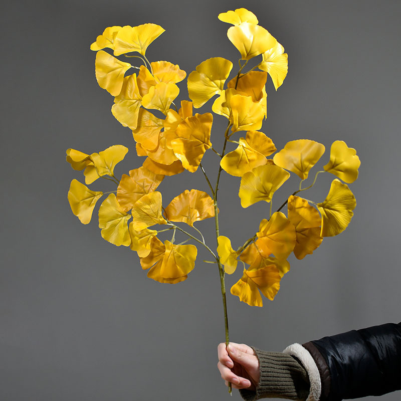 Simulation Plant Ginkgo Leaf Realistic Home Wedding Decoration Leaf Material Yellow Autumn Photography Props Simulation Plant Ginkgo Leaf Realistic Home Wedding Decoration Leaf Material Yellow Autumn Photography Props
