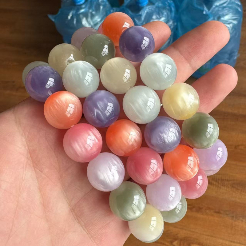 Light-Sensitive Color-Changing New Blood-Red Gemstone Seven-Color Sea Mica Color-Changing Bracelet, Seven-Color Treasure Resin Bracelet That Changes Color in the Sun
