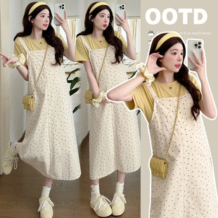 Pregnant women summer 2025 new dress age-reducing small fresh Korean version of the short sleeve suit strap skirt two-piece set