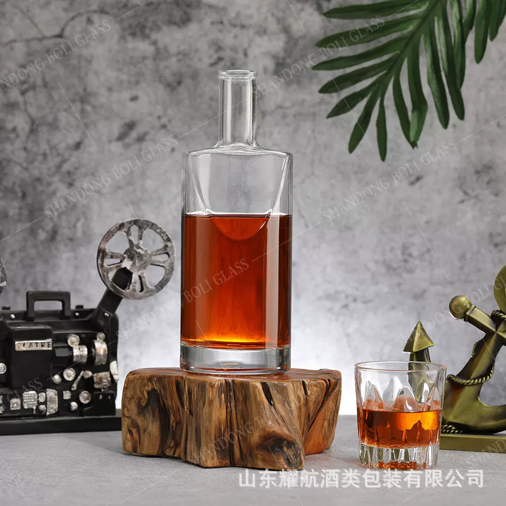 跨境外贸出口洋酒瓶威士忌伏特加空玻璃酒瓶可印刷logo喷色