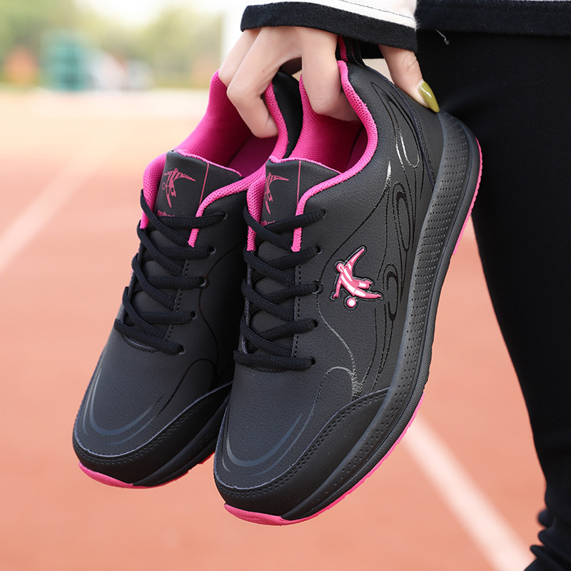 High-Quality Spring and Autumn Leather Women's Shoes Waterproof Soft-Soled Casual Shoes Women's Winter Fashion Versatile Lightweight Non-Slip Sports Shoes High-Quality Spring and Autumn Leather Women's Shoes Waterproof Soft-Soled Casual Shoes Women's Winter Fashion Versatile Lightweight Non-Slip Sports Shoes
