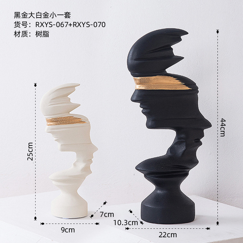 リビングルームの置物は軽くて豪華で高級な雰囲気のお酒棚の装飾品です。