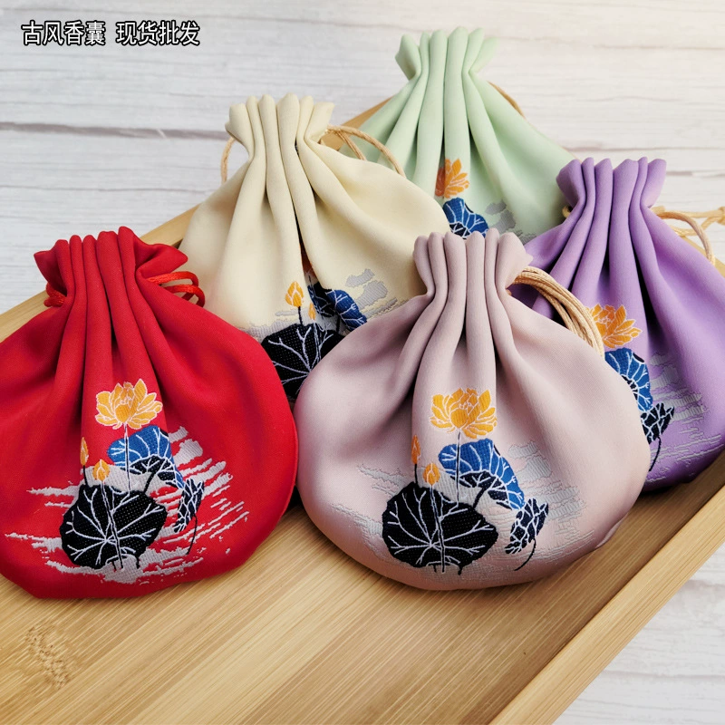 Huidi Мэн Саше Сумка-саше Античный дворец Сумка Лотоса Кулон Ручная кладь с вышивкой Hanfu Аксессуары Сумка-саше Сумка для ароматерапии