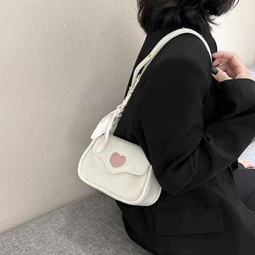 Love-style girly small bag  autumn new trendy simple crossbody bag fashionable texture single shoulder armpit bag