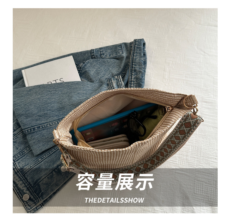 Title 12, Borsa a tracolla in velluto a coste dal design ...