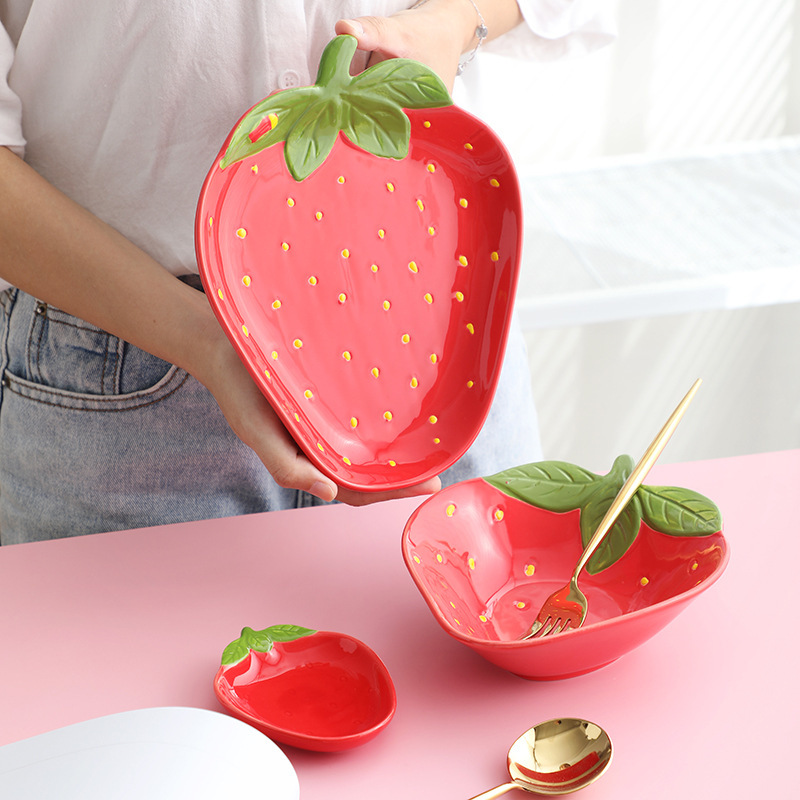Cross-border Creative Cartoon Strawberry Bowl and Dish Ceramic Tableware Cute Fruit Bowl and Dish Foreign Trade Personalized Snack Bowl and Dish Cross-border Creative Cartoon Strawberry Bowl and Dish Ceramic Tableware Cute Fruit Bowl and Dish Foreign Trade Personalized Snack Bowl and Dish
