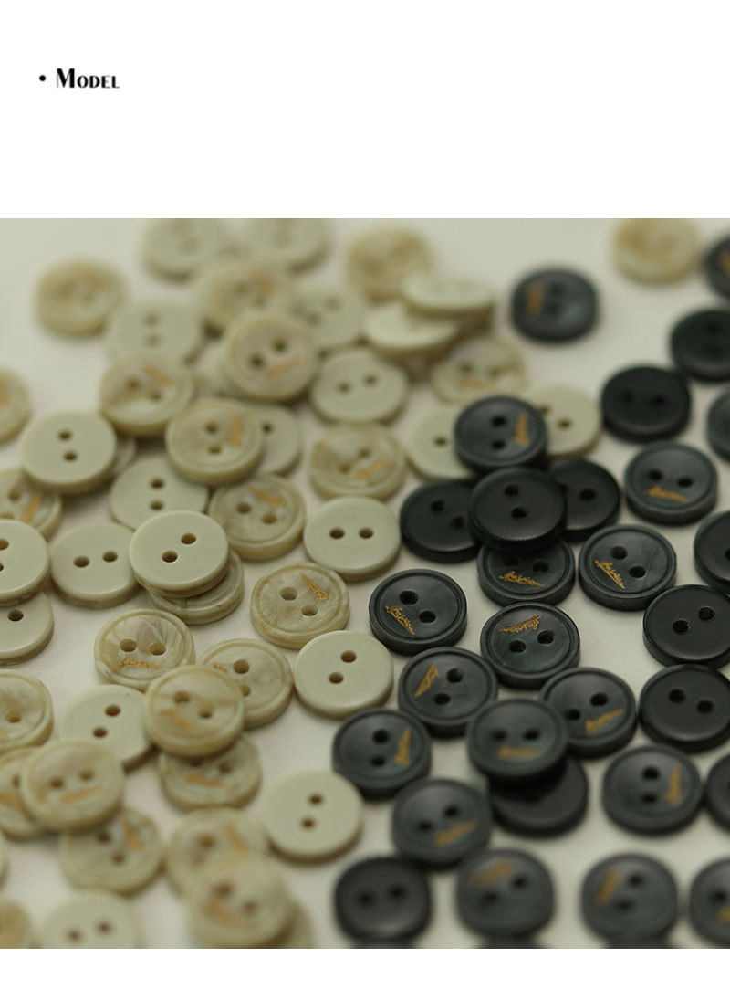 Missy-resin_02.jpg