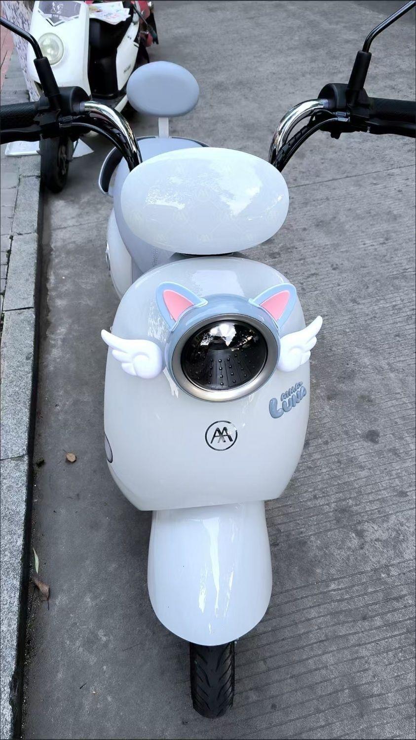 Electric scooter/motorcycle angel wing cat ear cute decorative stickers, helmet accessories, Aima/Tailg cute little accessories