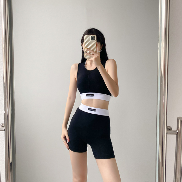 우아한 블랙
