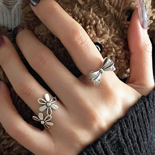 Hollowed Flower Butterfly Knot Ring for Women, Retro Fashion S925 Silver, Elegant and Sweet Open Finger Ring, Suitable for Index Finger, Inspired by Instagram