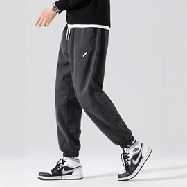 男式针织衫;男式T恤;男式休闲裤