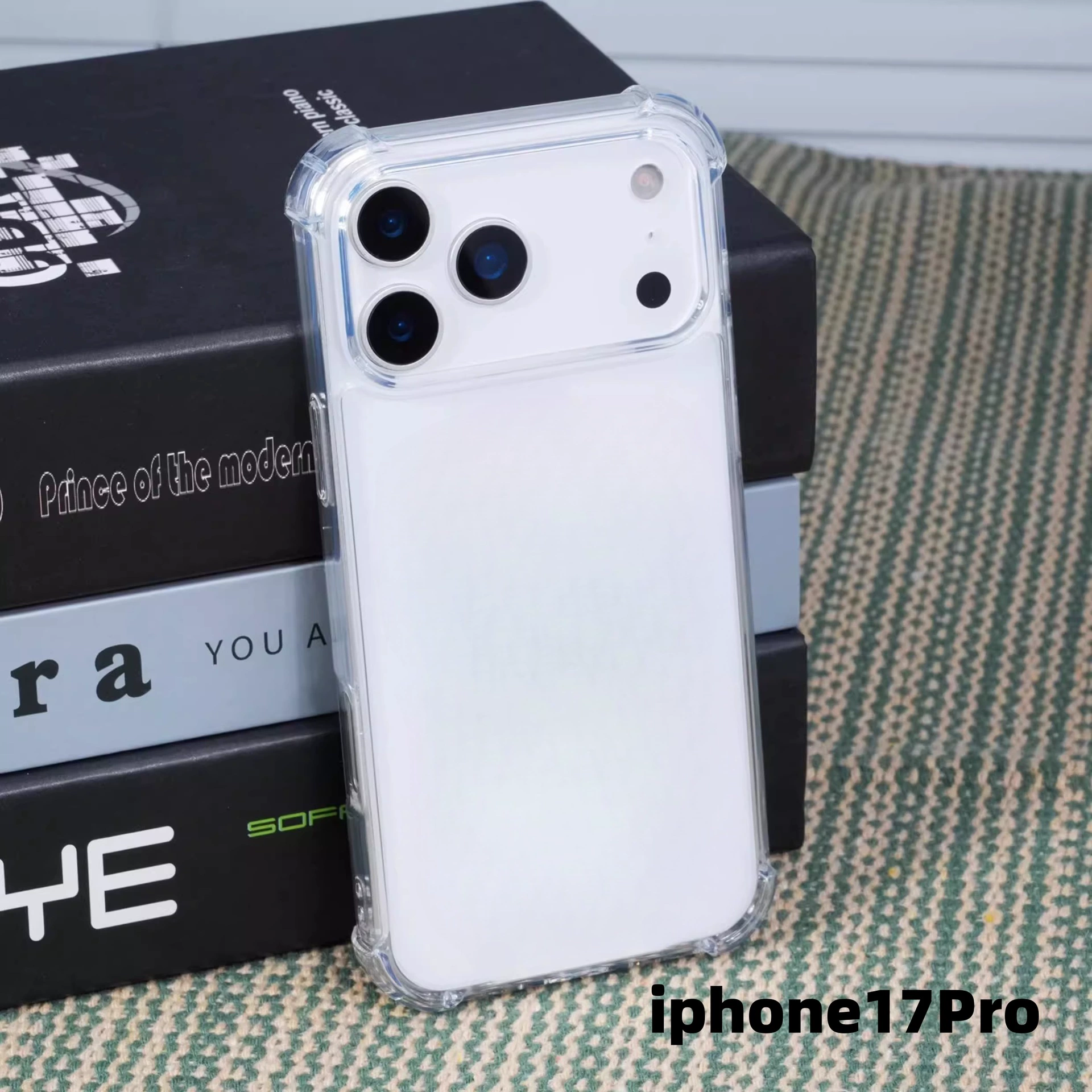 Чехол для телефона (Apple iPhone 17 Pro / 17 Pro Max), TPU с воздушным подушками, ударопрочные углы, толщина 1,5 мм