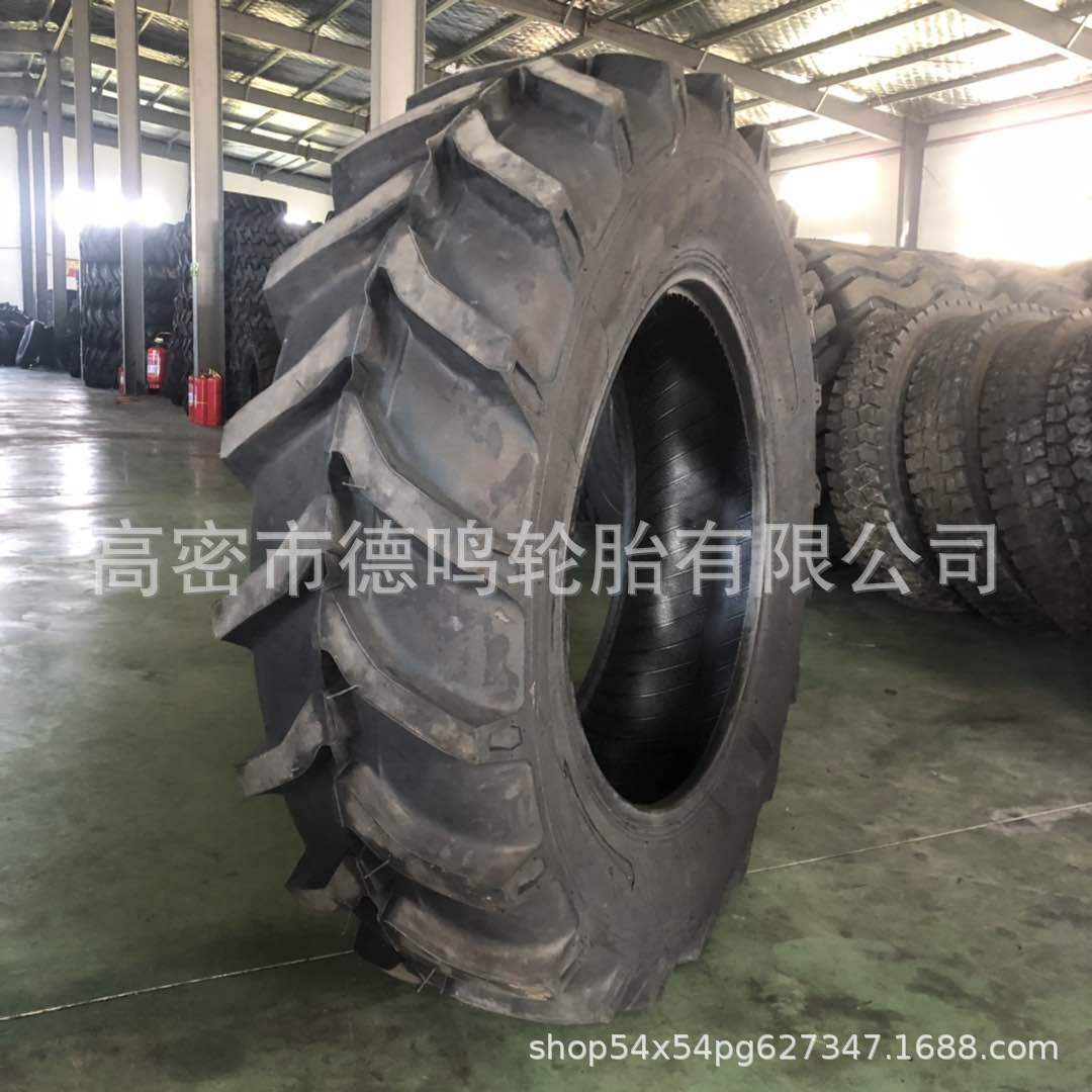 Neumático de espiga de vehículo agrícola 14,9-30 neumático Lei Jia profundización patrón R-1 PATRÓN DE NEUMÁTICO