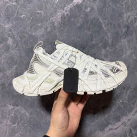 莆田纯员Sneaker3XL巴黎二代金属绑带男女跑鞋做旧运动鞋老爹鞋