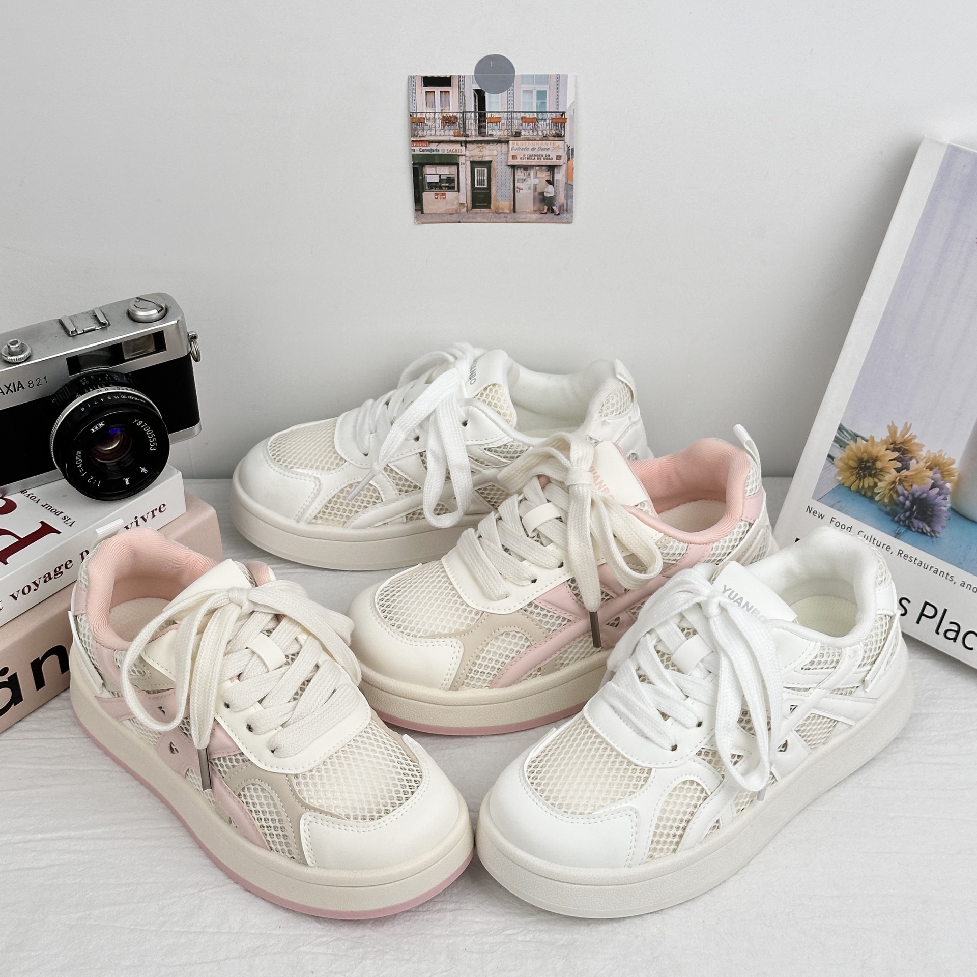 Yuanbo nicho sentido de diseño de zapatos casuales de mujer versátiles 2025 nuevo verano mallas transpirables zapatos de suela gruesa