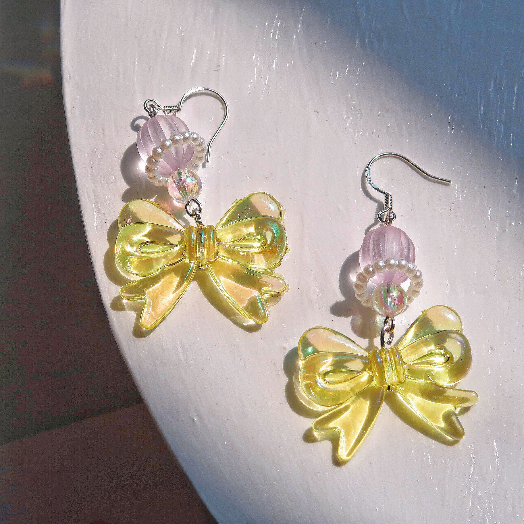 1 Pair Retro Bow Knot Arylic Earrings display picture 6