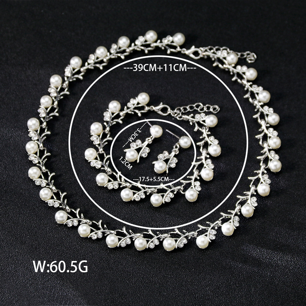 Jewelry Set Image 1