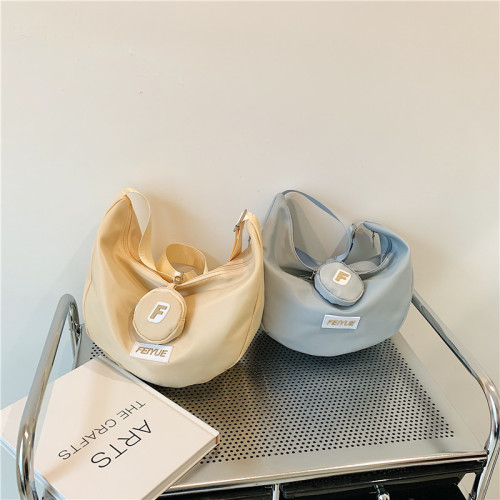 Large Capacity Dumpling Bag Autumn/Winter Commute Bag Ins Mori Style University Student School Single Shoulder Crossbody Bag