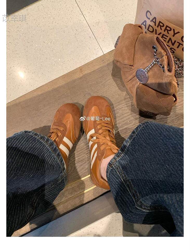 Giày sneaker nữ da thật kiểu Đức cổ điển độn gót 5 cm, lót lông giữ ấm, phối màu phong cách Maillard — Hàng có sẵn màu nâu lót lông, Hàng có sẵn màu nâu, lót lông, Hàng có sẵn màu nâu, lót đơn, Hàng có sẵn, lót đơn màu nâu chi tiết 20