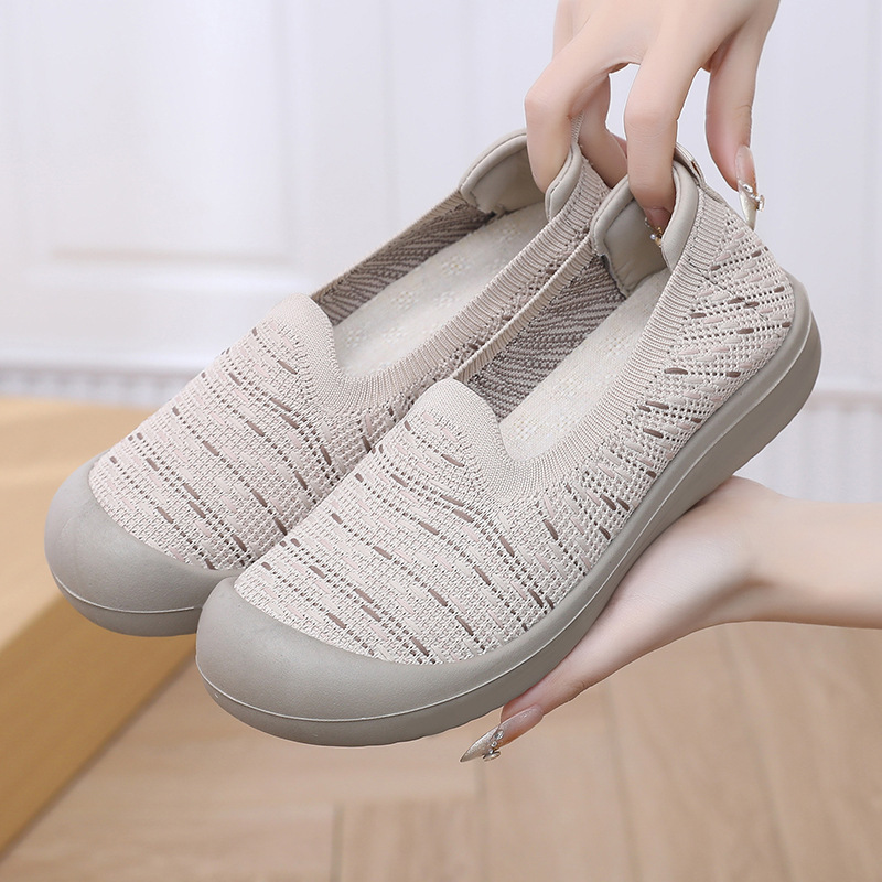 Shoes Women's Soft Sole Non-slip Stepping Comfortable Moms Shoes Fashionable All-match Lightweight Breathable Pedal Pastoral Style Women's Shoes