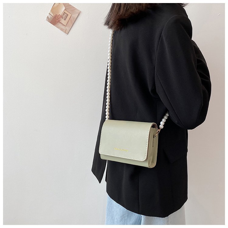 Beading, Pearls Fashion Element Magnetic Buckle Closure Type Women's Pu Leather Solid Color Elegant Beading Pearls Square Magnetic Buckle Shoulder Bag Crossbody Bag