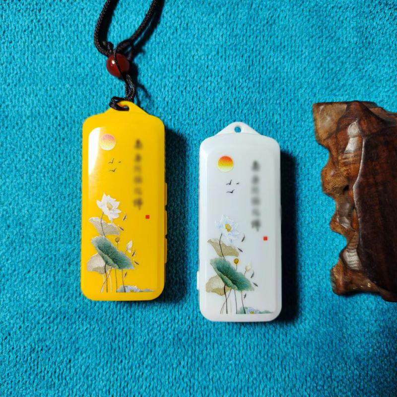New Pendant Card Music Player Portable Mp3 Player High-Definition Sound Card Charging Radio New Pendant Card Music Player Portable Mp3 Player High-Definition Sound Card Charging Radio