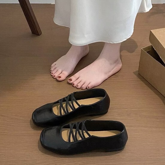 French-style retro criss-cross strap Mary Jane flats, women's shoes, 2026 autumn new collection, versatile and comfortable with a soft sole French-style retro criss-cross strap Mary Jane flats, women's shoes, 2026 autumn new collection, versatile and comfortable with a soft sole