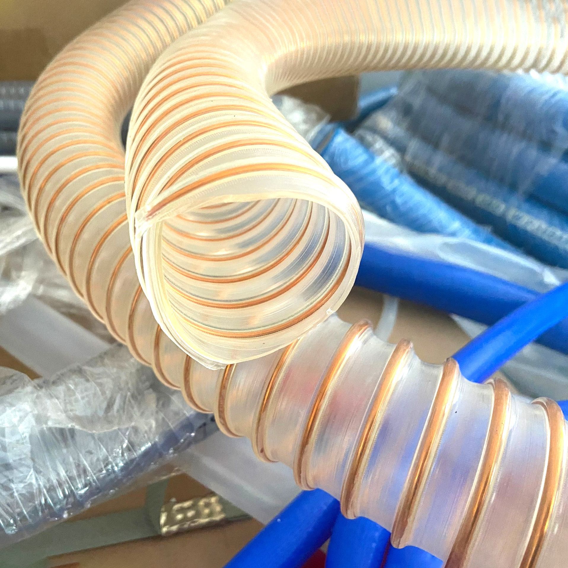 GREATFLEX透明聚氨酯PU镀铜螺旋钢丝伸缩工业软管TP10