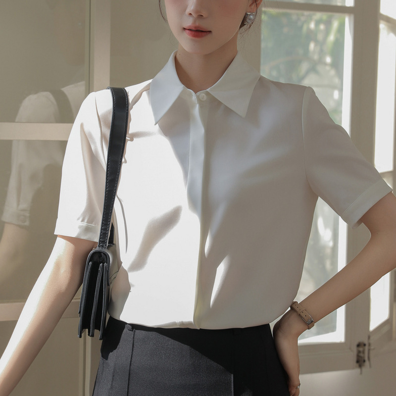 Simple and Formal Blue Women's Shirt, New Summer Satin Square Collar Commuter Shirt for Graduation and College