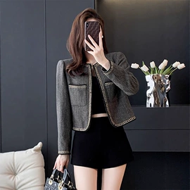 时尚休闲套装;连衣裙;女式针织衫