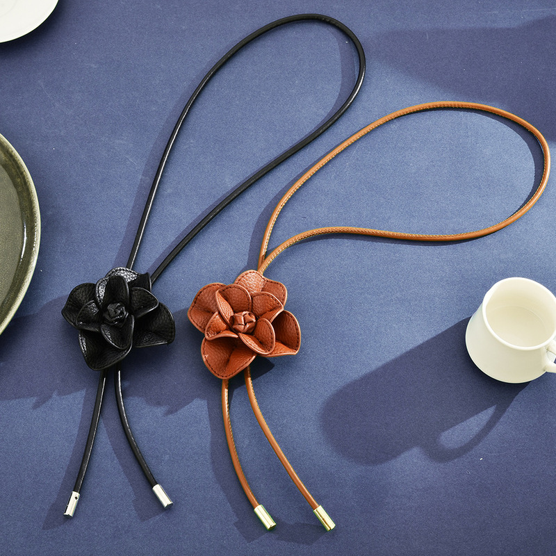 New French Retro Camellia Long Necklace, Black, Versatile for Autumn and Winter, Leather Handmade Adjustable Flower Sweater Chain