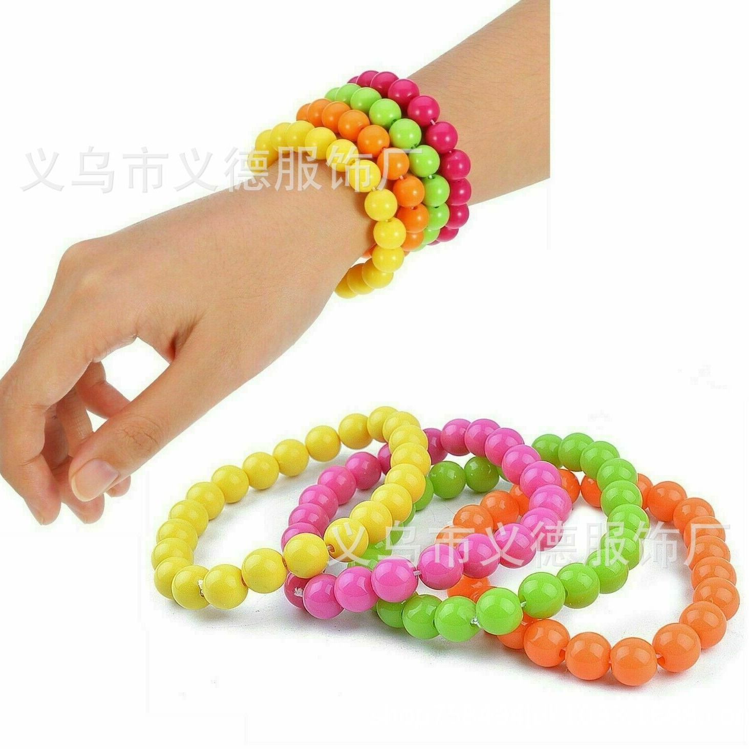 Cuatro pulseras