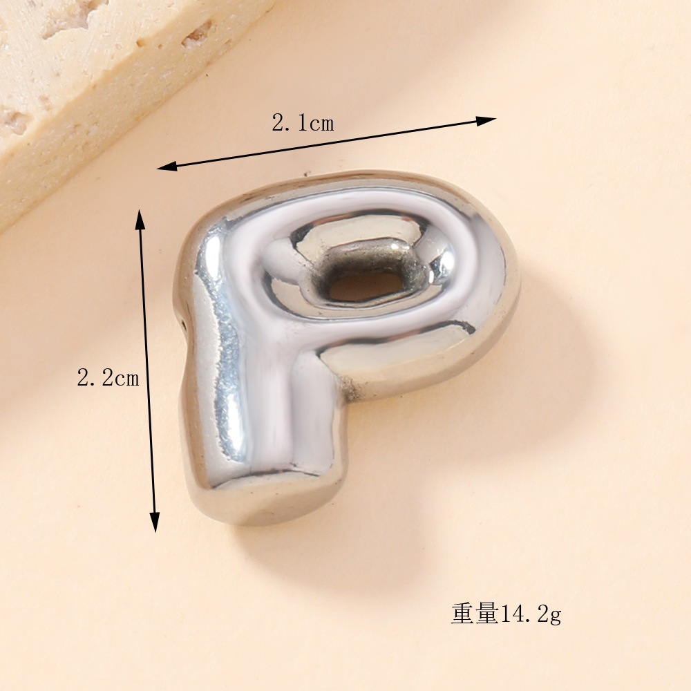 Colgante único venta cruzada de burbujas de fundición 26 collares de letras inglesas accesorios colgante DIY joyas de acero inoxidable