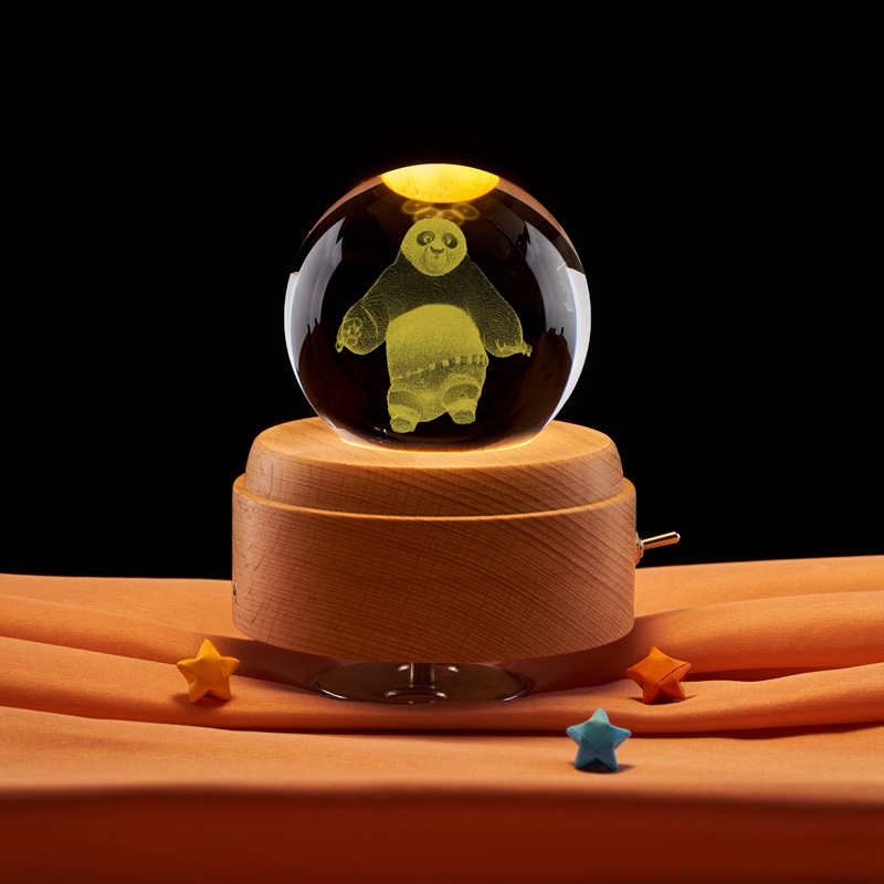 Kung Fu Panda dibujos animados bola de cristal de color 3D escultura interior luminosa cristal adornos base de madera adornos luminosos