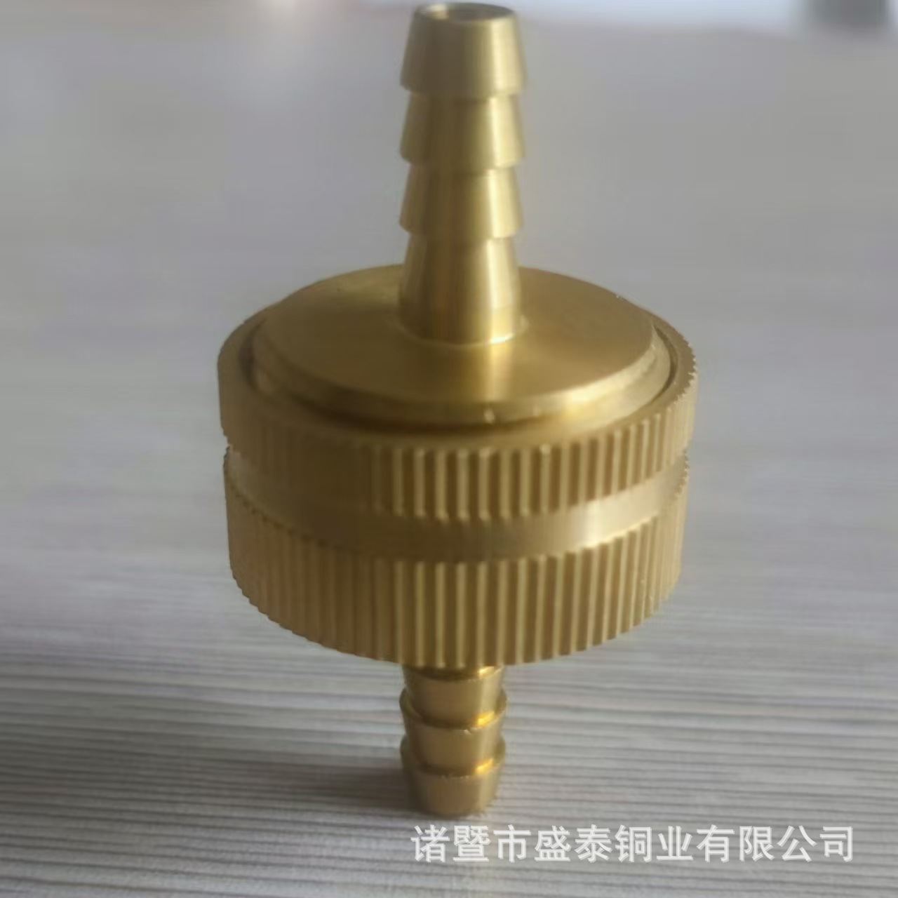 高品质倒钩公喷嘴快速释放空气金属黄铜倒钩连接器花园软管配件