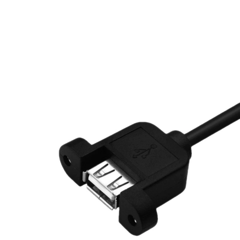 Новый USB-удлинитель с ушками может фиксироваться к общему удлинителю с отверстием для винта USB с резьбой