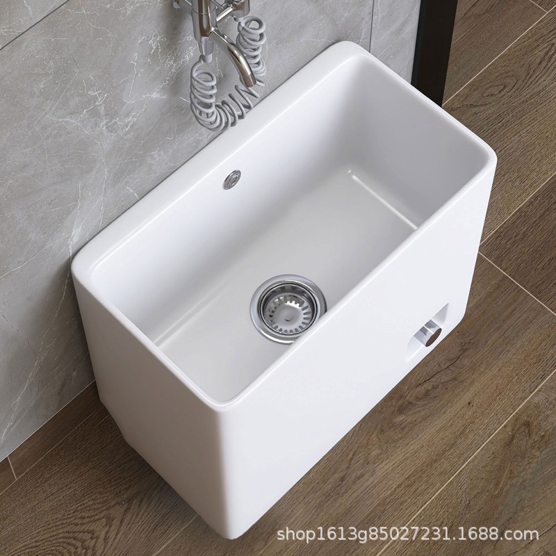 ベランダの足はモップの池の陶磁器のモップの池を制御します。|undefined