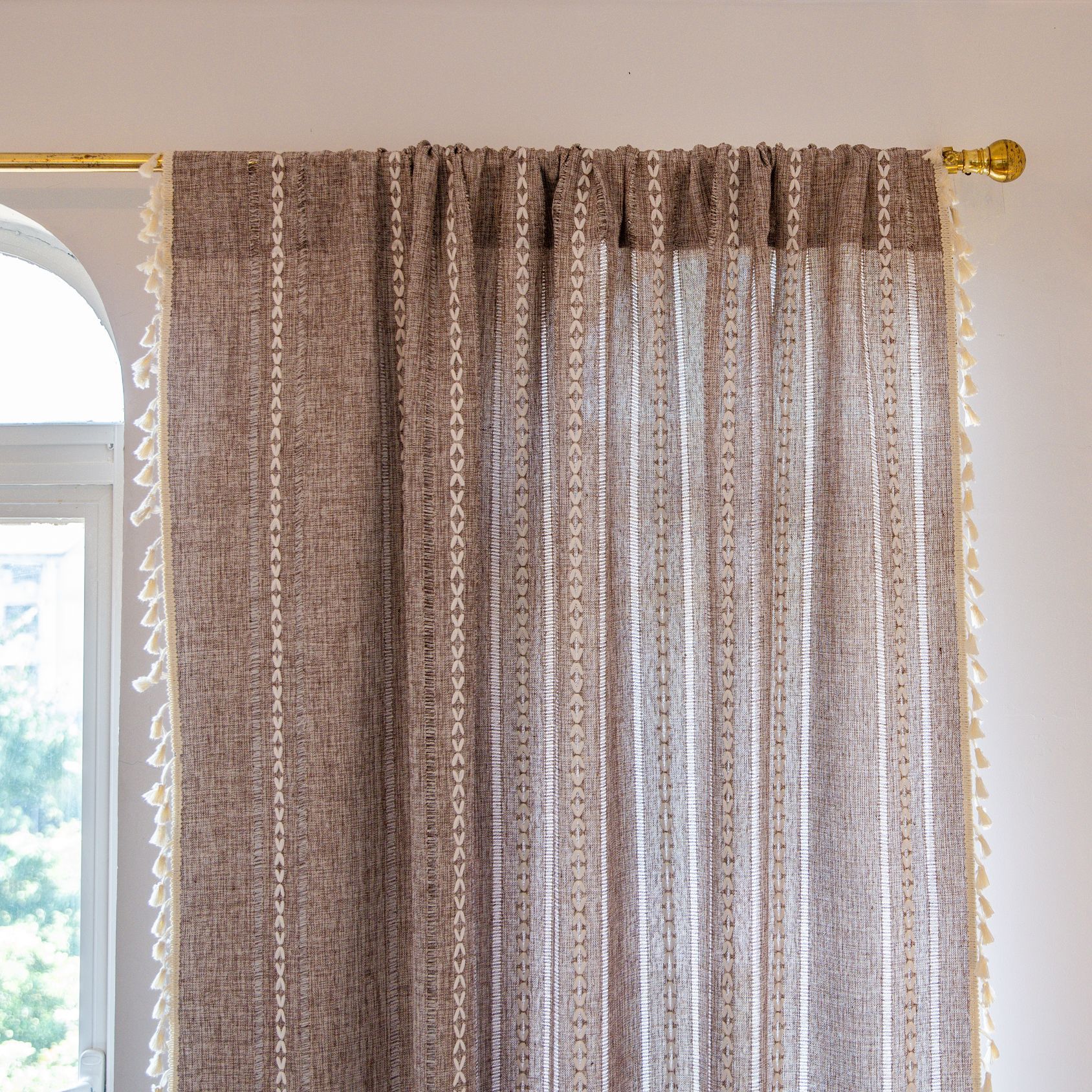 후크 크로스 다크 카레 술 커튼