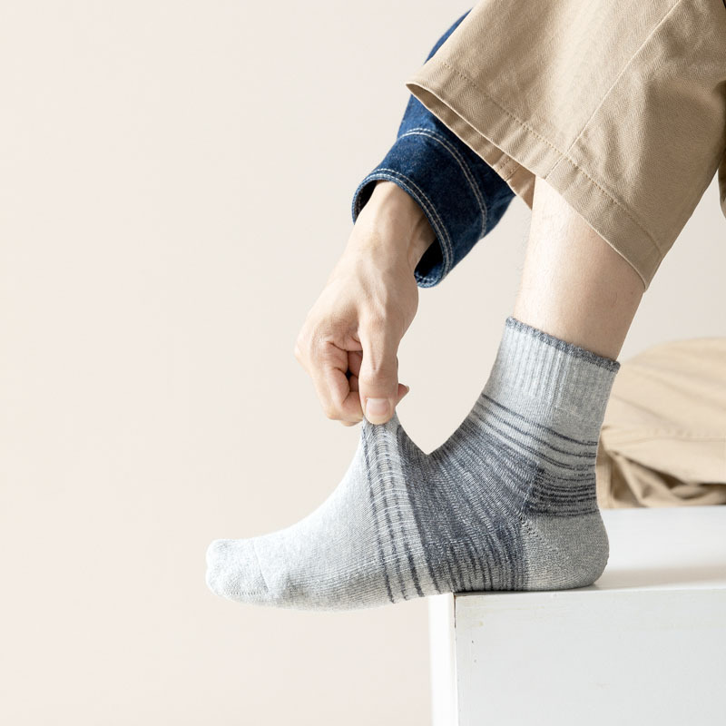 Chaussettes de sport mi-mollet tendance en coton 2025D pour homme, nouvelle collection automne-hiver, dégradées, pour course à pied et plein air_voghion.com