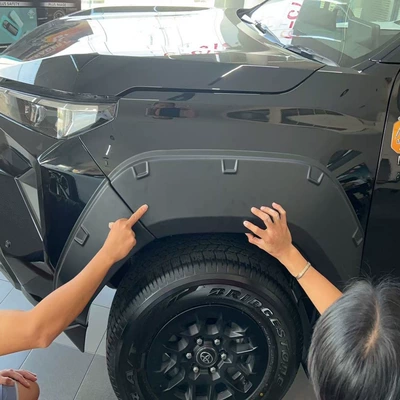 Travo Wheel Arches, Wheel eyebrow